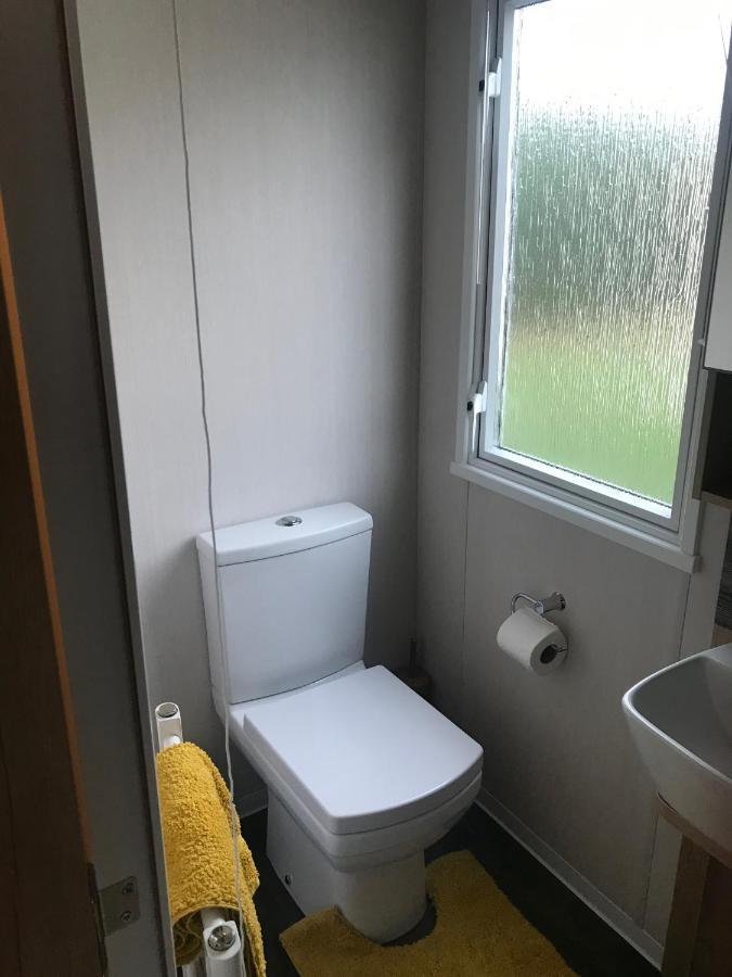Hotel Flamingo Land Private Caravan - No 8 Cedarwood Kirby Misperton Esterno foto
